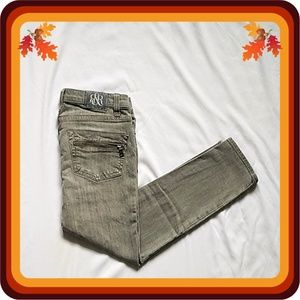 Rock & Republic Gray Distressed Hamburg Crop Jeans